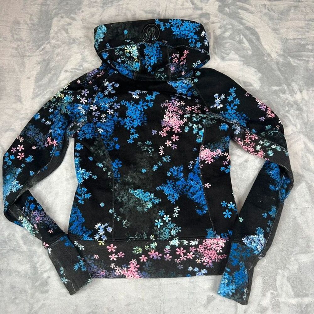 Lululemon jacket - Picture 6 of 6
